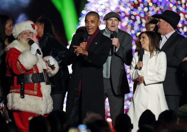 Obama ketishi oldidan Vashingtonda "Jingle Bells" qo‘shig‘ini ijro etdi