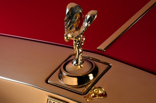Rolls-Royce хитойлик миллиардер учун олтиндан лимузинлар ясаб берди