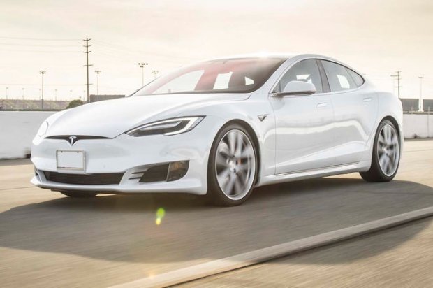 Tesla Model S тезлашиш рекордини ўрнатди